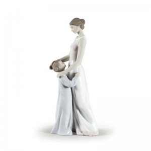 1006771 Someone To Look Up To Figurine