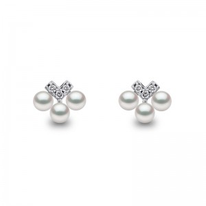 QYE2225-7X London Pearl & Diamond Stud Earrings In 18 Karat White Gold With 6 Akoya Pearls