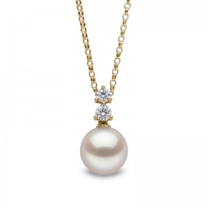 QYP2401-6X London Pearl & Diamond Pendant In 18 Karat Yellow Gold With 1 Akoya Pearl