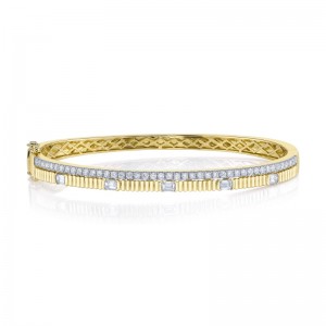 SC22009941RDZS Kate Collection Diamond Emerald Bangle In 14 Karat Yellow Gold