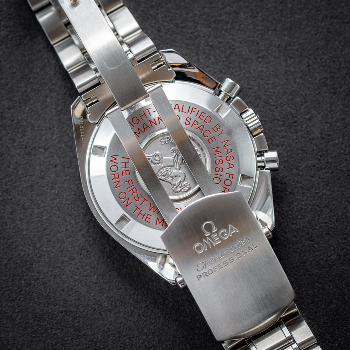 sheibanjewelers_Omega_SpeedmasterTintin_31130423001004-5