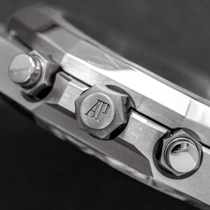 sheibanjewelers_SheibanJewelers_AudemarsPiguet_26300ST.OO.1110ST.06-2