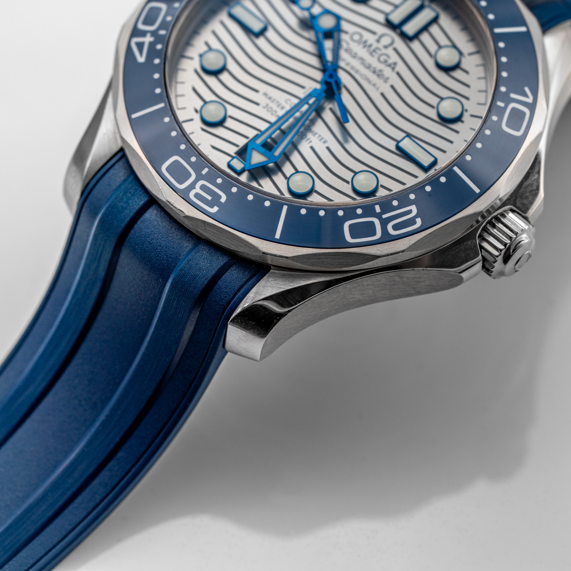 sheibanjewelers_SheibanJewelers_Omega_210.32.42.20.06.001-4