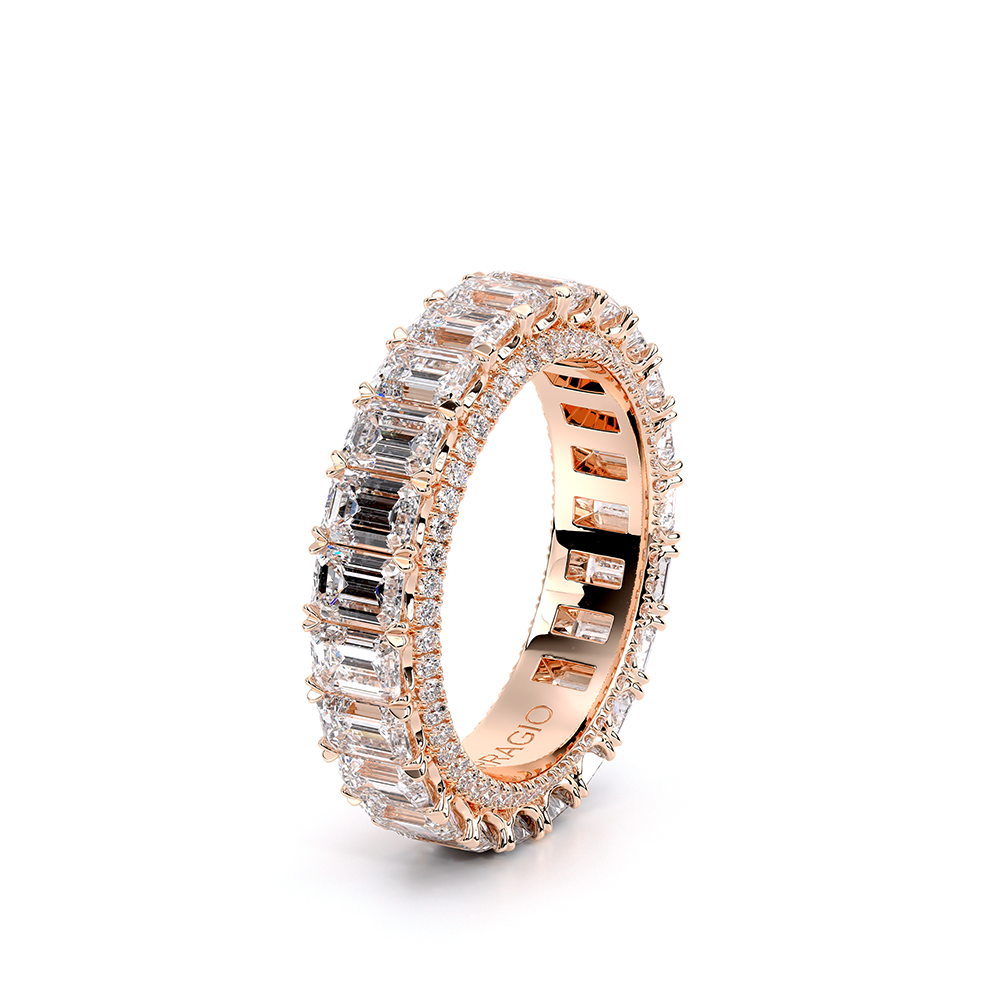 style-image-rose-2043-1686340260-1000-WED-2021-EM-4-ETERNITY-Rose-Pics_001.png