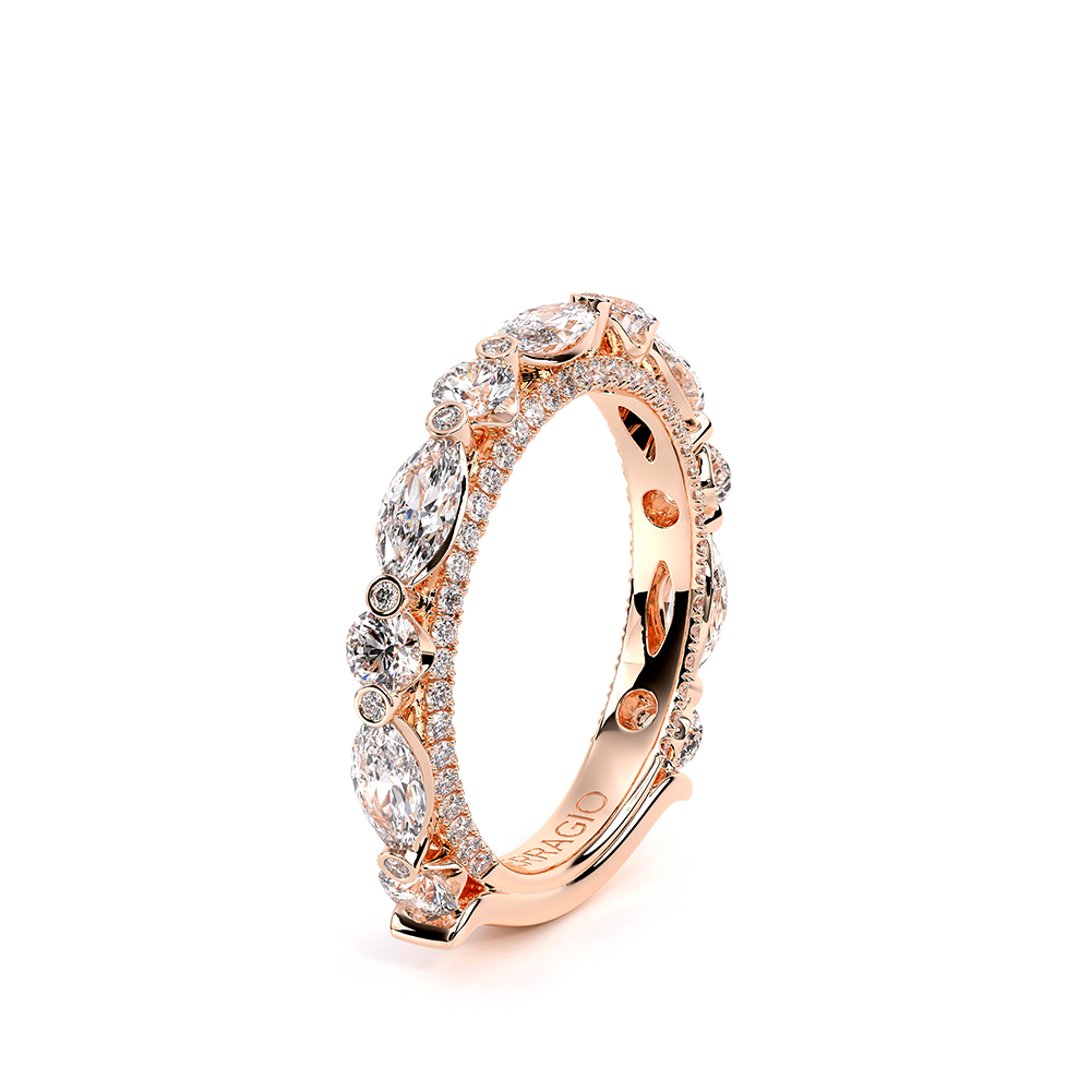 style-image-rose-2045-1686340472-1000-WED-2021-MQ-6x3-3Q-Rose-Pics_001.png