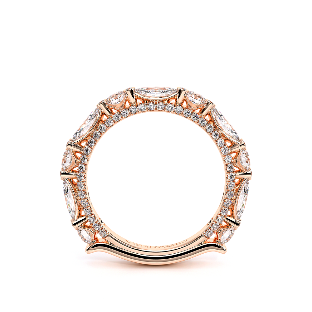 style-image-rose-2045-1686340473-1000-WED-2021-MQ-6x3-3Q-Rose-Pics_002.png