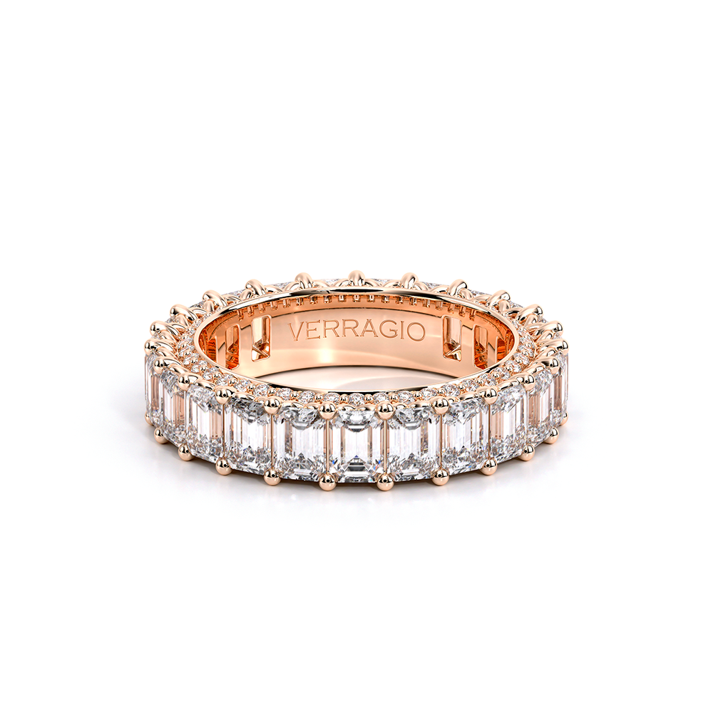 style-image-rose-2058-1686345867-1000-WED-2022-EM-4-ETERNITY-Rose-Pics_03.png