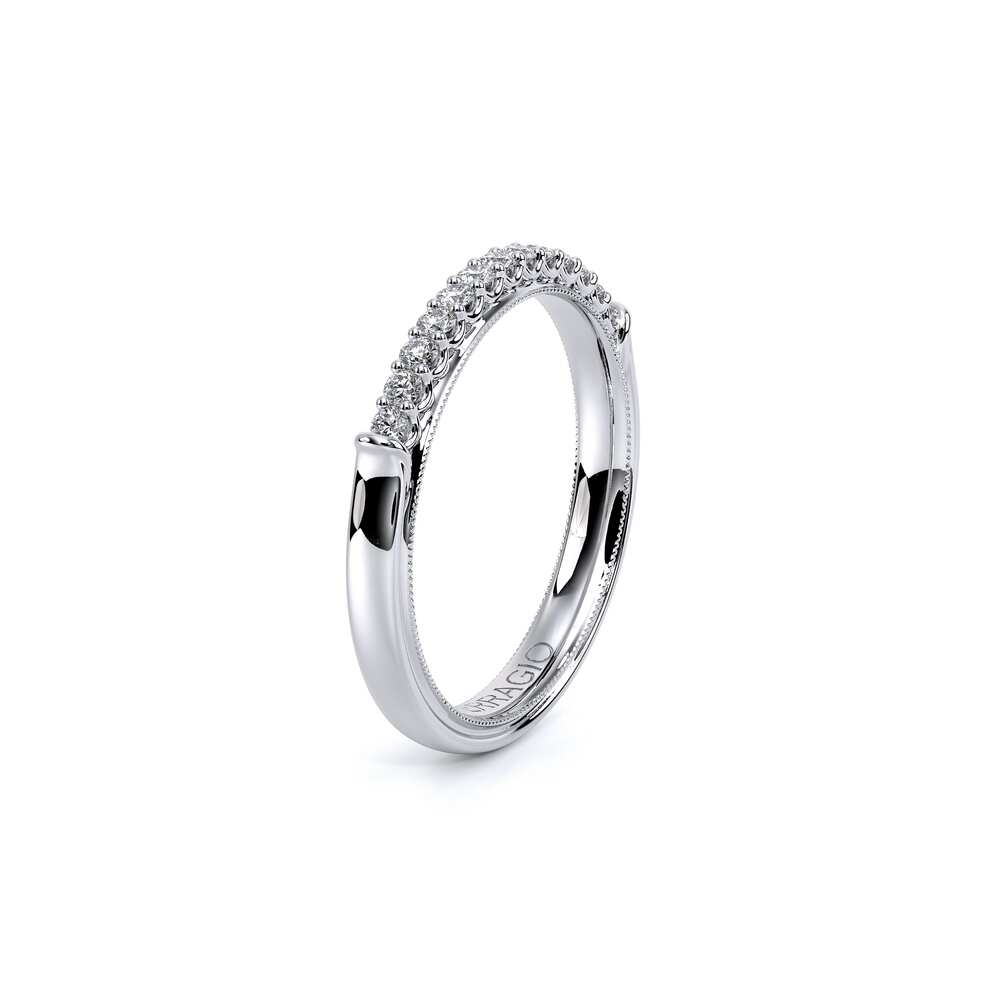 style-image-white-1834-1600972747-54-V-938_W-White-Pics_00001