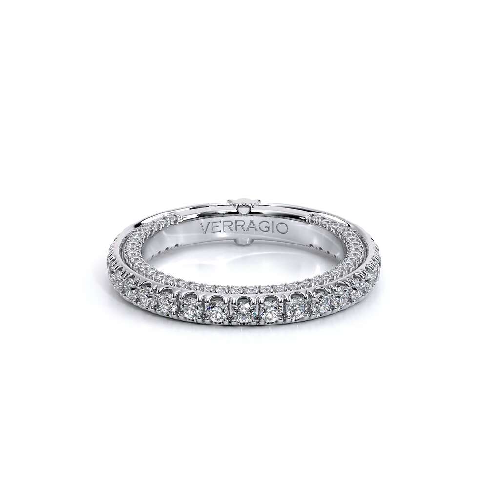 style-image-white-1951-1607622217-74-ENG-04_W-White-Pics_00003