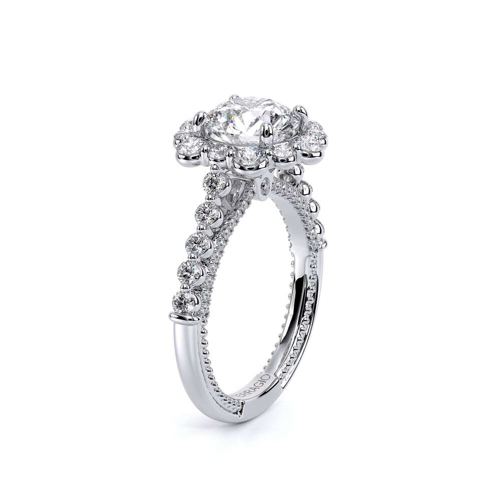 style-image-white-1952-1607622410-75-ENG-04_R-White-Pics_00001