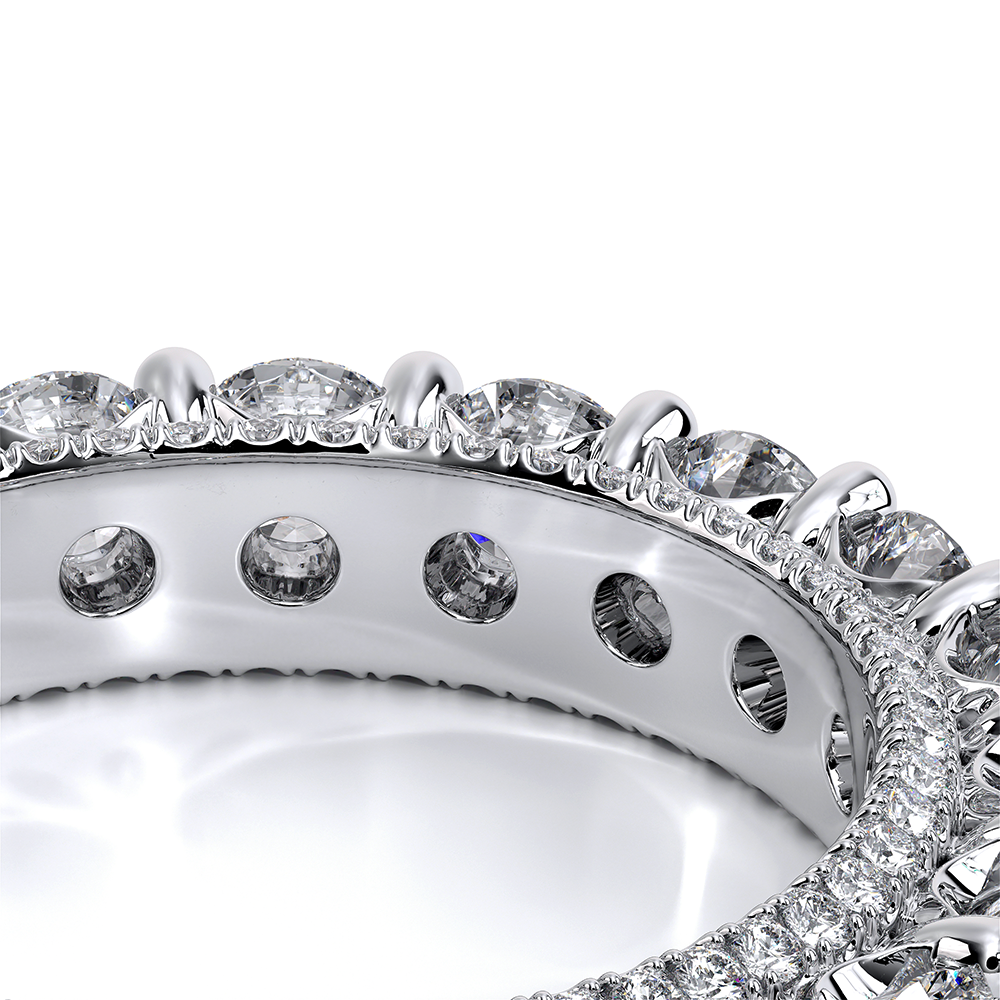 style-image-white-2050-1686343215-1000-WED-2021-R-3_5-ETERNITY-White-Pics_04.png
