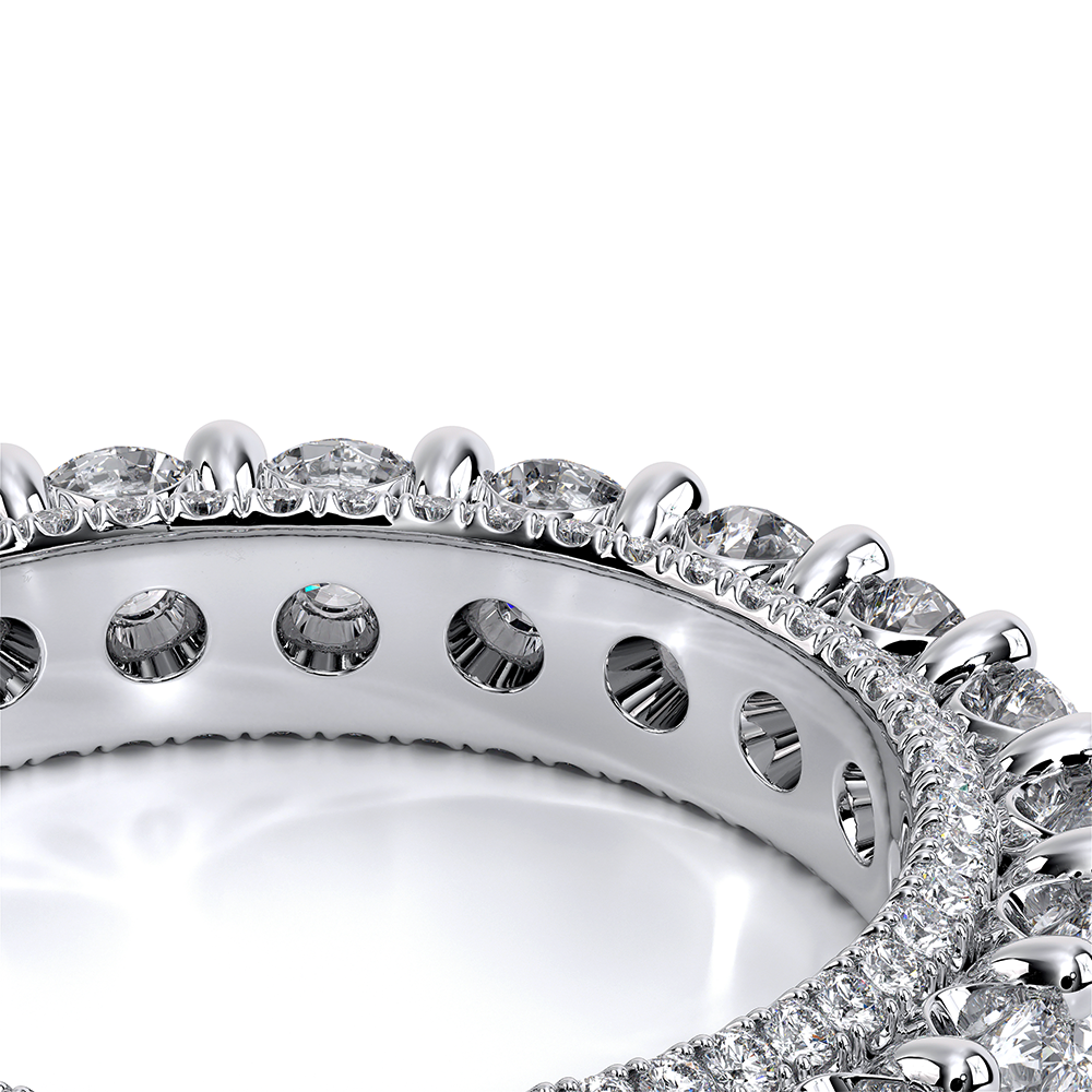 style-image-white-2051-1686343308-1000-WED-2021-R-3-ETERNITY-White-Pics_04.png