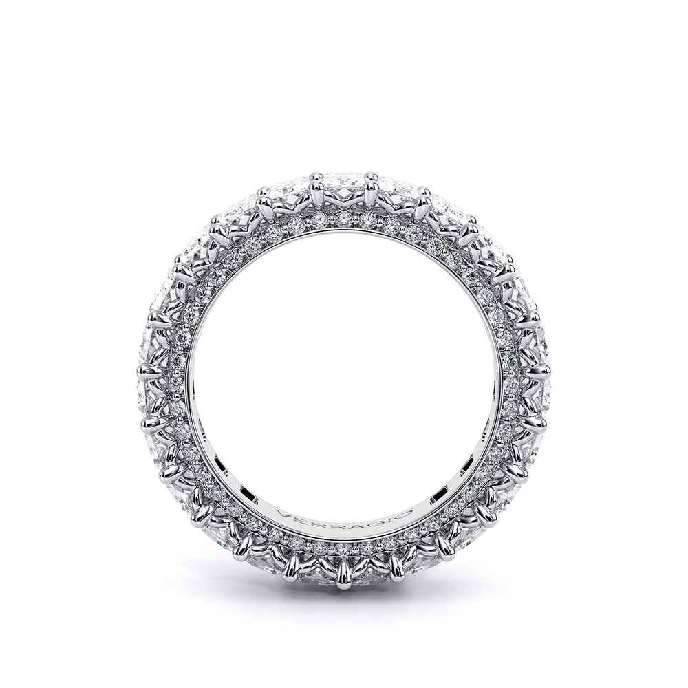 style-image-white-2058-1686345855-1000-WED-2022-EM-4-ETERNITY-White-Pics_02.png