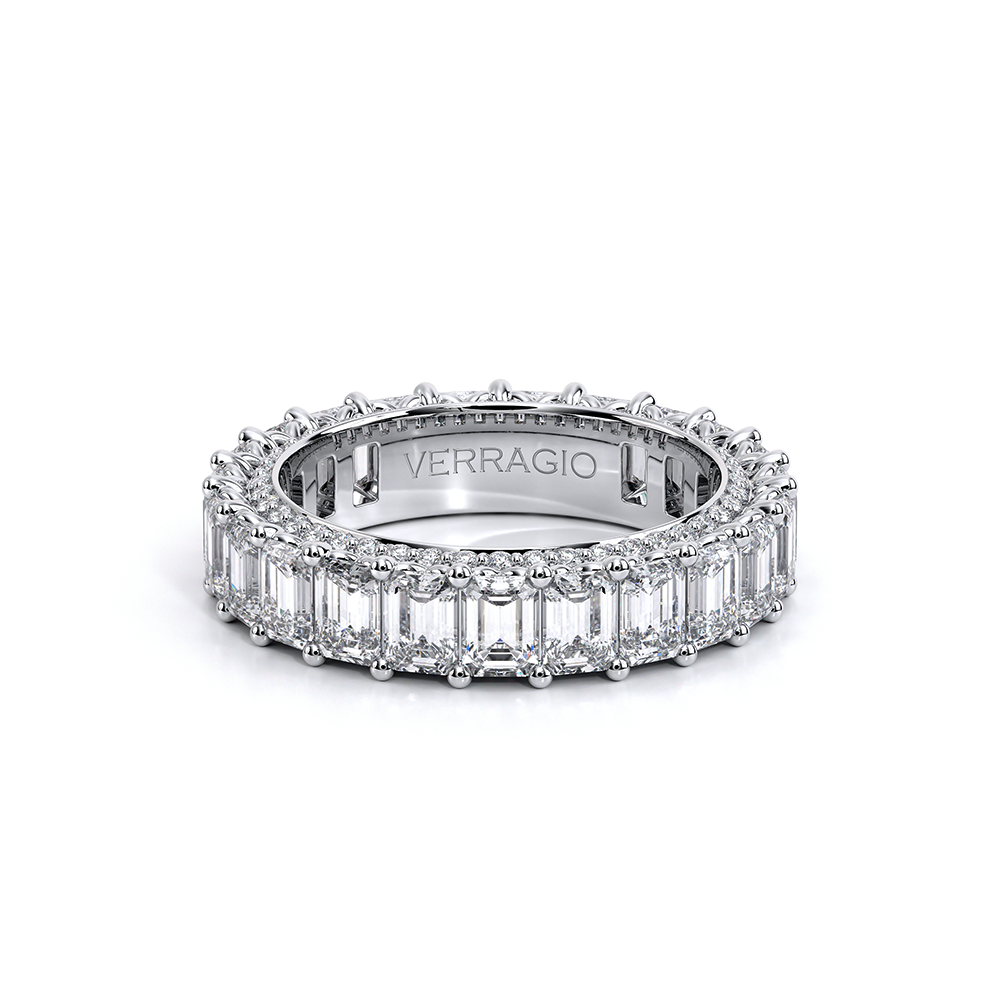 style-image-white-2058-1686345855-1000-WED-2022-EM-4-ETERNITY-White-Pics_03.png