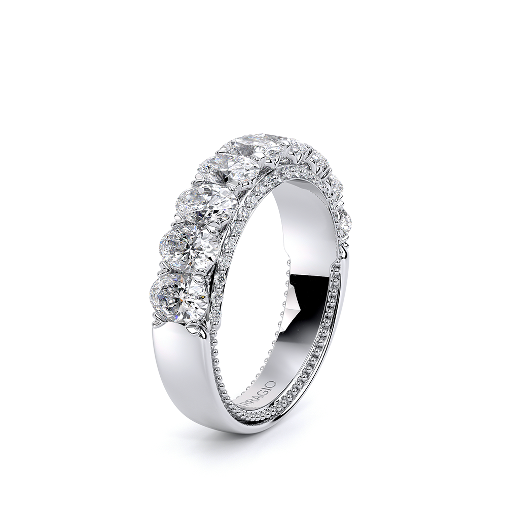 style-image-white-2061-1686346371-1000-WED-2022-OV-5-HALF-WAY-White-Pics_01.png