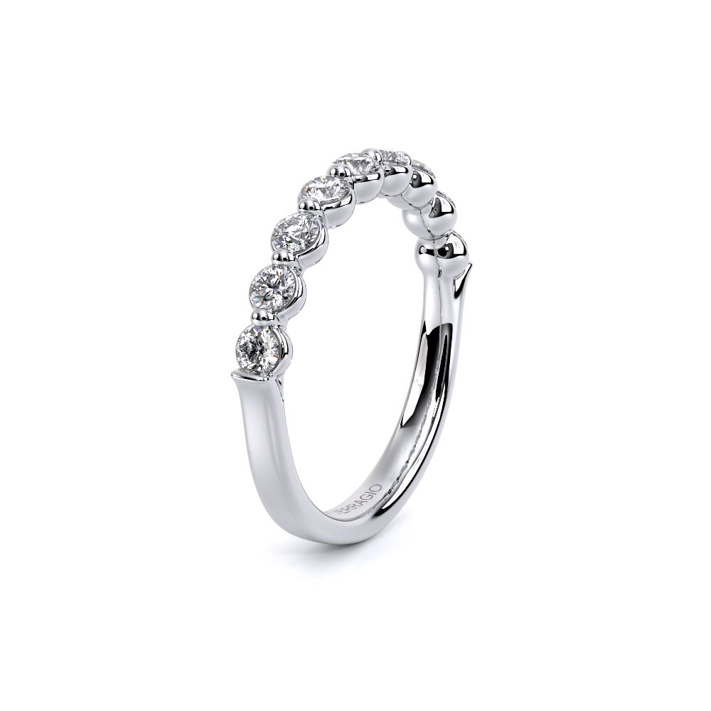 style-image-white-2203-1708551397-192-V-990W2_5-White-Pics-S_00001